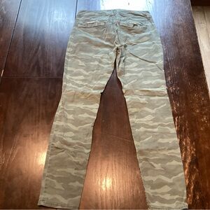 American Eagle Outfitters Camo Skinny Jeans